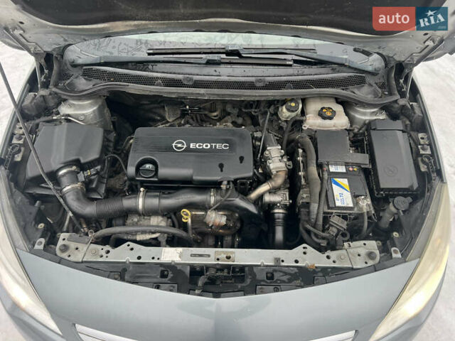 Серый Опель Астра, объемом двигателя 1.7 л и пробегом 277 тыс. км за 5900 $, фото 19 на Automoto.ua