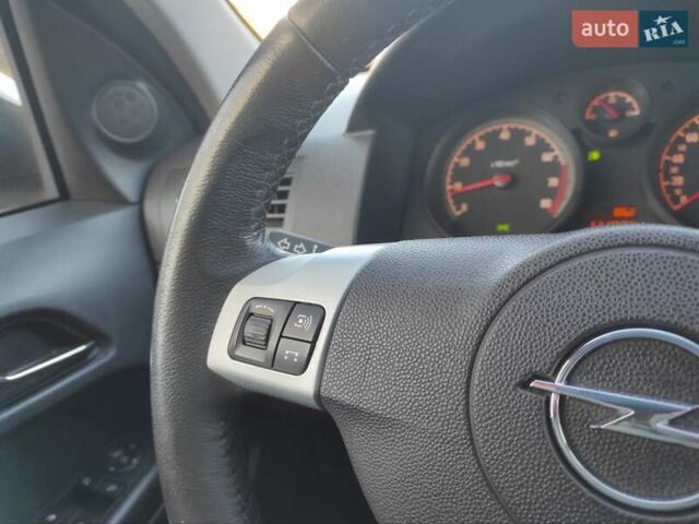 Сірий Опель Астра, об'ємом двигуна 1.6 л та пробігом 111 тис. км за 6900 $, фото 26 на Automoto.ua
