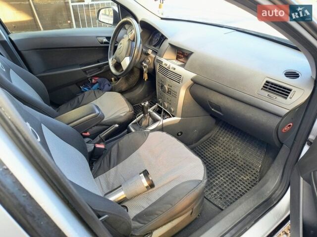 Сірий Опель Астра, об'ємом двигуна 1.6 л та пробігом 173 тис. км за 7200 $, фото 7 на Automoto.ua