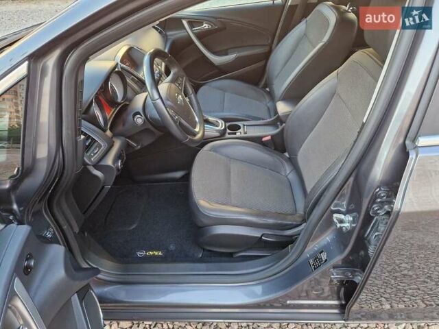 Серый Опель Астра, объемом двигателя 1.6 л и пробегом 184 тыс. км за 9900 $, фото 23 на Automoto.ua