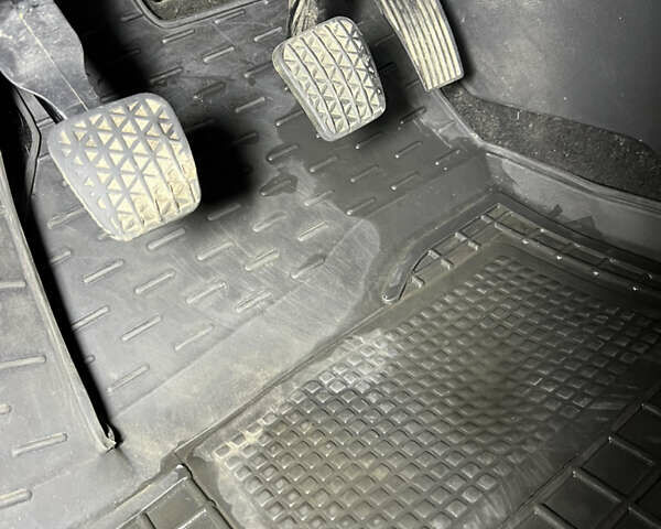 Серый Опель Астра, объемом двигателя 1.7 л и пробегом 255 тыс. км за 6200 $, фото 25 на Automoto.ua