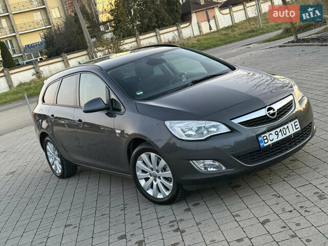 Серый Опель Астра, объемом двигателя 1.7 л и пробегом 215 тыс. км за 7350 $, фото 7 на Automoto.ua