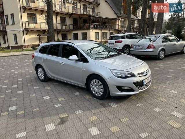 Серый Опель Астра, объемом двигателя 1.2 л и пробегом 306 тыс. км за 5900 $, фото 3 на Automoto.ua