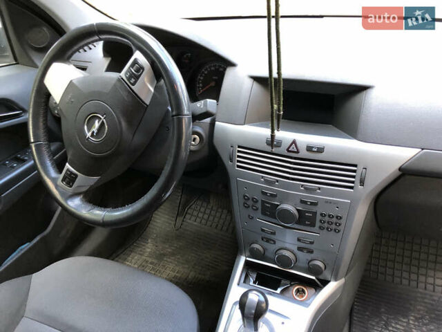 Сірий Опель Астра, об'ємом двигуна 1.6 л та пробігом 252 тис. км за 6500 $, фото 15 на Automoto.ua