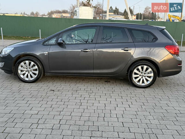 Серый Опель Астра, объемом двигателя 1.7 л и пробегом 215 тыс. км за 7350 $, фото 22 на Automoto.ua