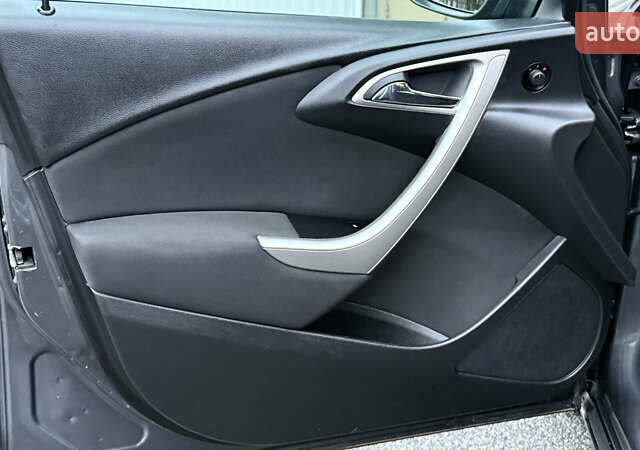 Сірий Опель Астра, об'ємом двигуна 1.3 л та пробігом 182 тис. км за 7300 $, фото 14 на Automoto.ua