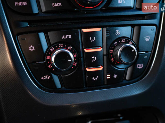 Сірий Опель Астра, об'ємом двигуна 1.7 л та пробігом 270 тис. км за 7500 $, фото 37 на Automoto.ua