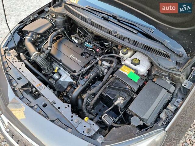 Серый Опель Астра, объемом двигателя 1.6 л и пробегом 184 тыс. км за 9900 $, фото 64 на Automoto.ua