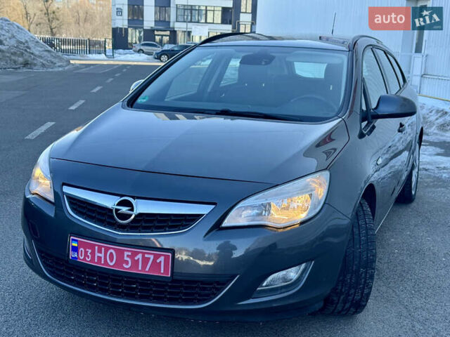 Серый Опель Астра, объемом двигателя 1.6 л и пробегом 222 тыс. км за 5950 $, фото 2 на Automoto.ua