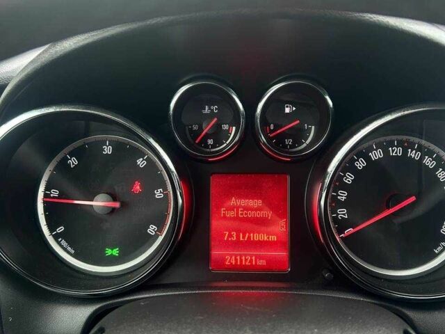 Серый Опель Астра, объемом двигателя 1.7 л и пробегом 241 тыс. км за 5900 $, фото 12 на Automoto.ua