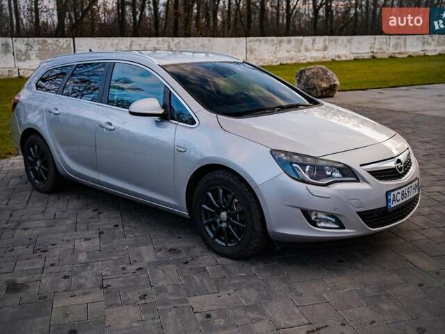 Сірий Опель Астра, об'ємом двигуна 1.7 л та пробігом 270 тис. км за 7500 $, фото 4 на Automoto.ua