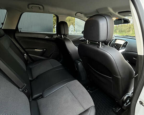 Сірий Опель Астра, об'ємом двигуна 1.7 л та пробігом 272 тис. км за 7100 $, фото 53 на Automoto.ua