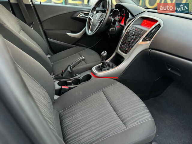 Сірий Опель Астра, об'ємом двигуна 1.7 л та пробігом 234 тис. км за 6990 $, фото 49 на Automoto.ua