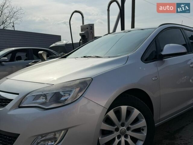 Сірий Опель Астра, об'ємом двигуна 1.7 л та пробігом 338 тис. км за 5800 $, фото 2 на Automoto.ua