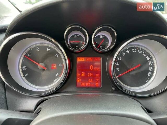 Серый Опель Астра, объемом двигателя 1.2 л и пробегом 306 тыс. км за 5900 $, фото 10 на Automoto.ua