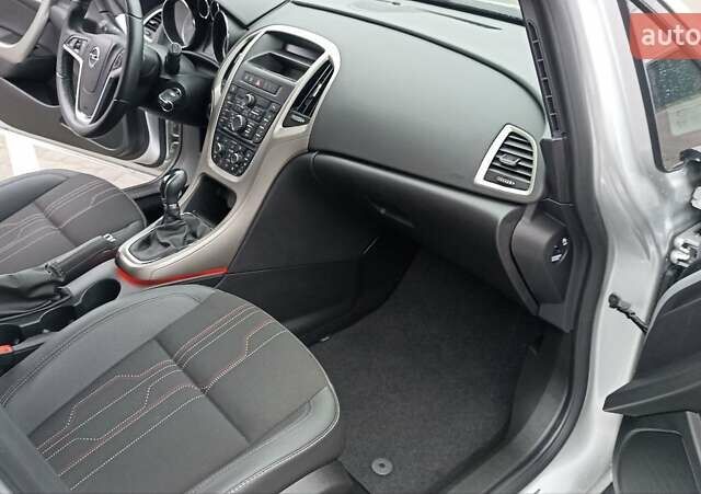 Сірий Опель Астра, об'ємом двигуна 1.4 л та пробігом 128 тис. км за 8650 $, фото 15 на Automoto.ua