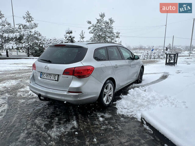 Серый Опель Астра, объемом двигателя 1.7 л и пробегом 282 тыс. км за 6100 $, фото 8 на Automoto.ua