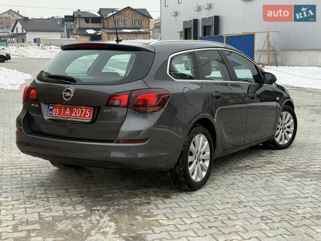 Серый Опель Астра, объемом двигателя 1.7 л и пробегом 280 тыс. км за 7750 $, фото 6 на Automoto.ua