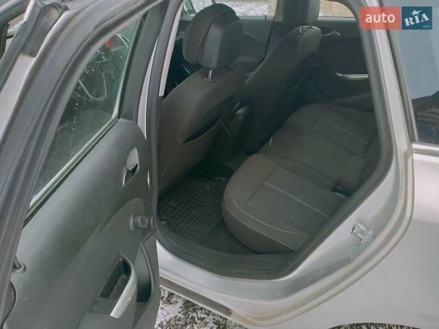 Серый Опель Астра, объемом двигателя 2 л и пробегом 274 тыс. км за 6400 $, фото 7 на Automoto.ua