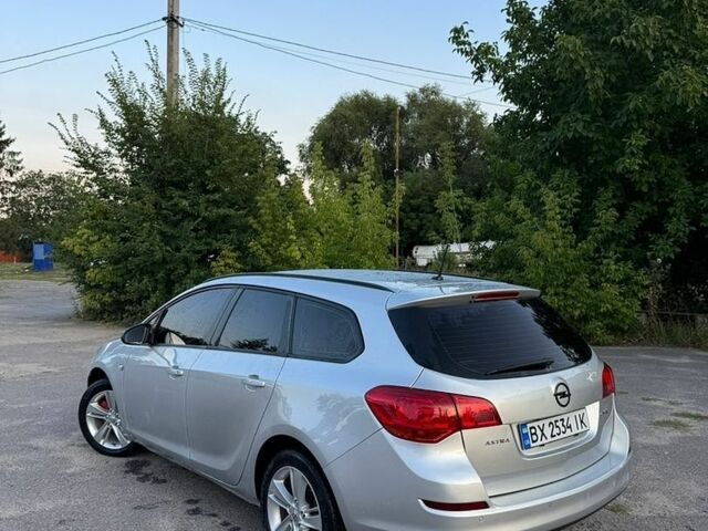 Сірий Опель Астра, об'ємом двигуна 1.69 л та пробігом 281 тис. км за 5700 $, фото 4 на Automoto.ua