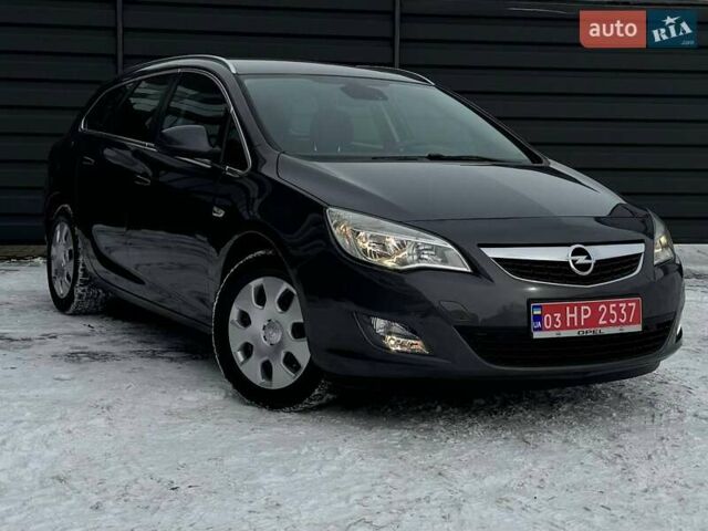 Серый Опель Астра, объемом двигателя 1.6 л и пробегом 200 тыс. км за 8700 $, фото 7 на Automoto.ua