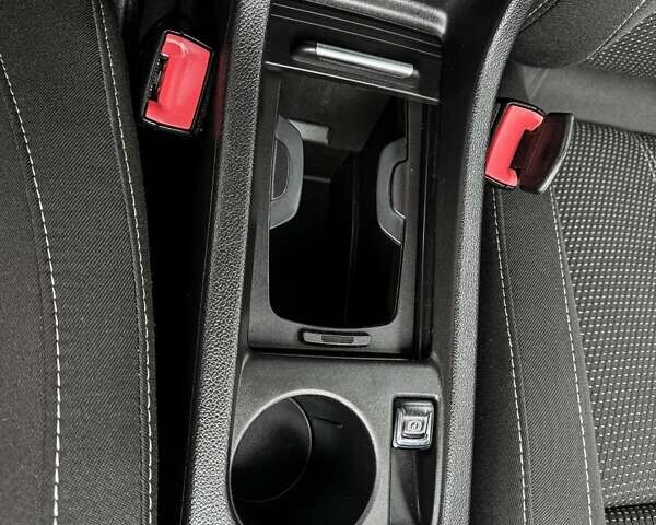 Серый Опель Астра, объемом двигателя 1.6 л и пробегом 200 тыс. км за 8700 $, фото 41 на Automoto.ua