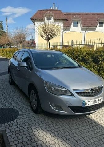 Сірий Опель Астра, об'ємом двигуна 1.7 л та пробігом 378 тис. км за 6500 $, фото 2 на Automoto.ua