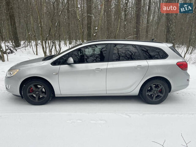 Серый Опель Астра, объемом двигателя 1.7 л и пробегом 225 тыс. км за 6900 $, фото 9 на Automoto.ua