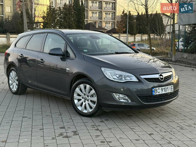 Серый Опель Астра, объемом двигателя 1.7 л и пробегом 215 тыс. км за 7350 $, фото 5 на Automoto.ua