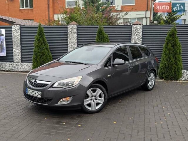 Опель Астра 2012 в Черкассах на Automoto.ua Серый Опель Астра, объемом двигателя 1.7 л и пробегом 236 тыс. км за 7499 $, фото 8 на Automoto.ua
