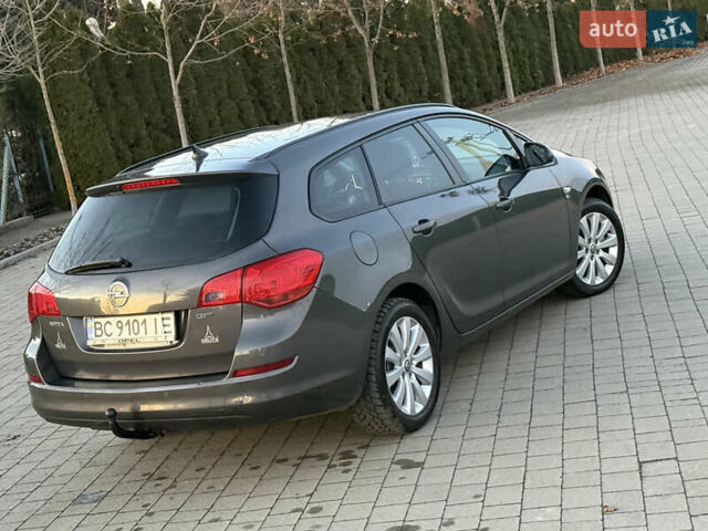 Серый Опель Астра, объемом двигателя 1.7 л и пробегом 215 тыс. км за 7350 $, фото 10 на Automoto.ua