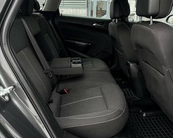 Серый Опель Астра, объемом двигателя 1.6 л и пробегом 200 тыс. км за 8700 $, фото 60 на Automoto.ua