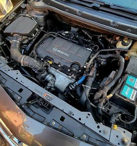 Серый Опель Астра, объемом двигателя 1.36 л и пробегом 250 тыс. км за 7300 $, фото 7 на Automoto.ua