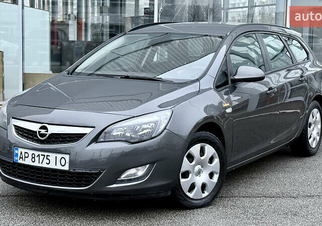 Сірий Опель Астра, об'ємом двигуна 1.3 л та пробігом 182 тис. км за 7300 $, фото 1 на Automoto.ua