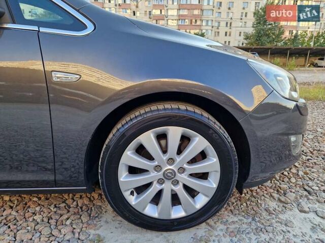Сірий Опель Астра, об'ємом двигуна 1.6 л та пробігом 184 тис. км за 9900 $, фото 17 на Automoto.ua