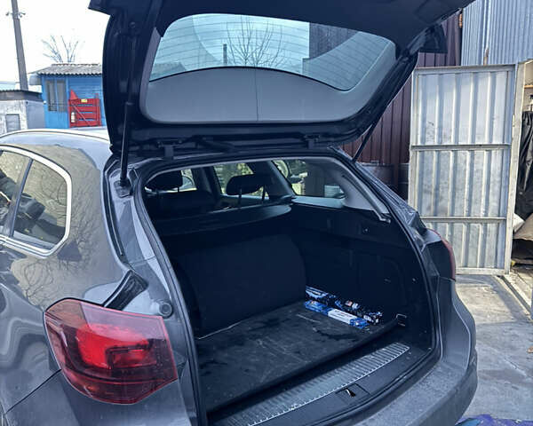 Серый Опель Астра, объемом двигателя 1.96 л и пробегом 221 тыс. км за 4600 $, фото 11 на Automoto.ua