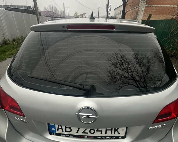 Серый Опель Астра, объемом двигателя 1.7 л и пробегом 255 тыс. км за 6200 $, фото 14 на Automoto.ua