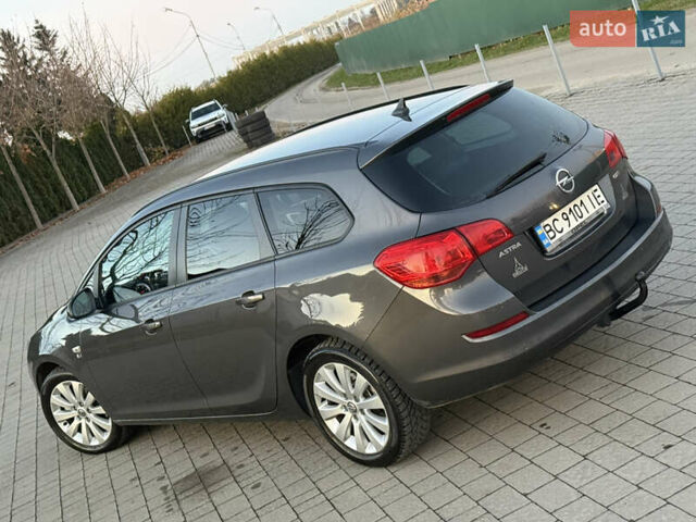 Серый Опель Астра, объемом двигателя 1.7 л и пробегом 215 тыс. км за 7350 $, фото 3 на Automoto.ua