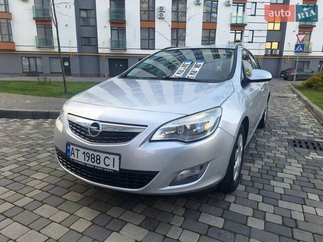 Серый Опель Астра, объемом двигателя 1.7 л и пробегом 270 тыс. км за 6750 $, фото 15 на Automoto.ua