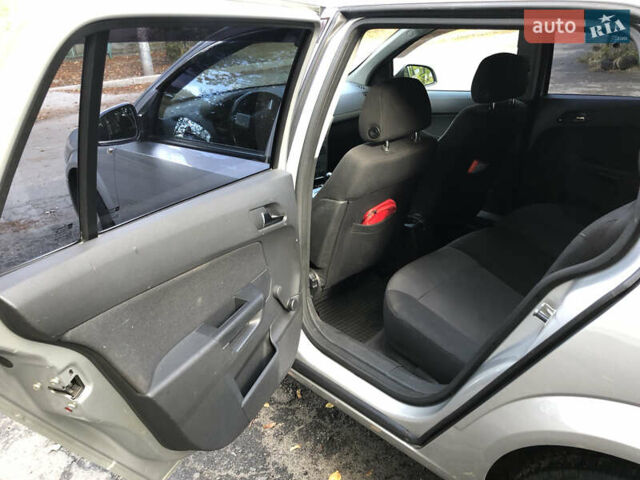 Сірий Опель Астра, об'ємом двигуна 1.6 л та пробігом 252 тис. км за 6500 $, фото 12 на Automoto.ua