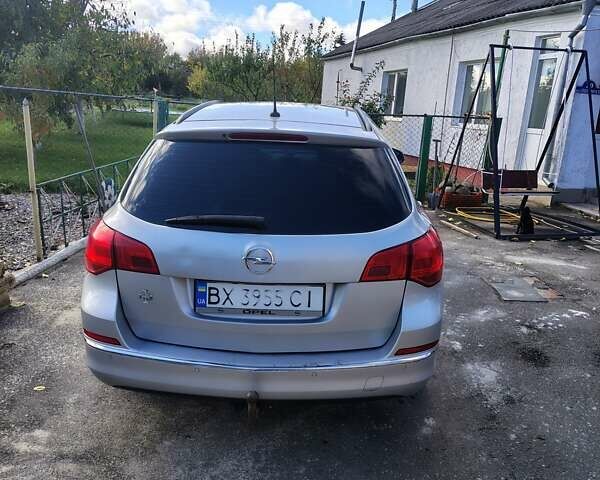 Опель Астра 2013 в Староконстантинов на Automoto.ua Серый Опель Астра, объемом двигателя 1.7 л и пробегом 276 тыс. км за 7000 $, фото 10 на Automoto.ua