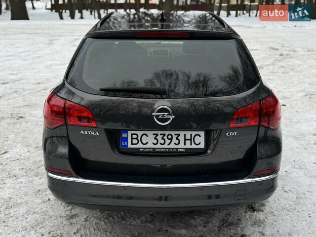 Серый Опель Астра, объемом двигателя 1.7 л и пробегом 263 тыс. км за 6700 $, фото 13 на Automoto.ua