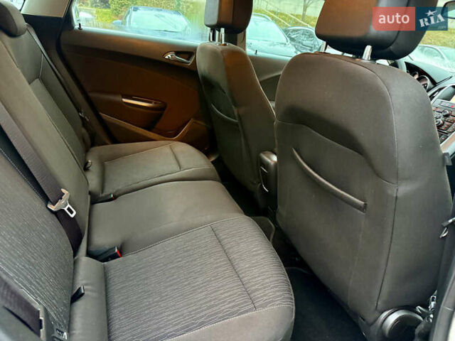 Серый Опель Астра, объемом двигателя 1.6 л и пробегом 204 тыс. км за 7499 $, фото 20 на Automoto.ua