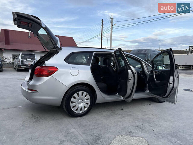 Серый Опель Астра, объемом двигателя 1.7 л и пробегом 264 тыс. км за 7200 $, фото 20 на Automoto.ua