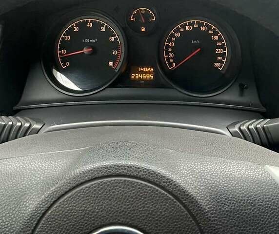 Серый Опель Астра, объемом двигателя 1.6 л и пробегом 235 тыс. км за 6299 $, фото 21 на Automoto.ua