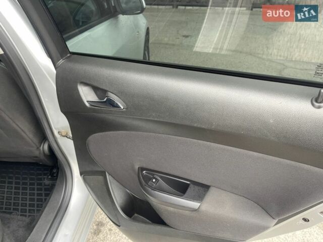 Серый Опель Астра, объемом двигателя 1.69 л и пробегом 208 тыс. км за 5999 $, фото 21 на Automoto.ua