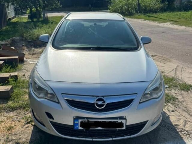 Серый Опель Астра, объемом двигателя 1.7 л и пробегом 220 тыс. км за 6500 $, фото 1 на Automoto.ua