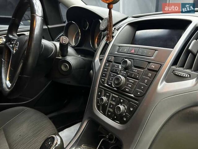 Серый Опель Астра, объемом двигателя 1.69 л и пробегом 275 тыс. км за 6600 $, фото 13 на Automoto.ua