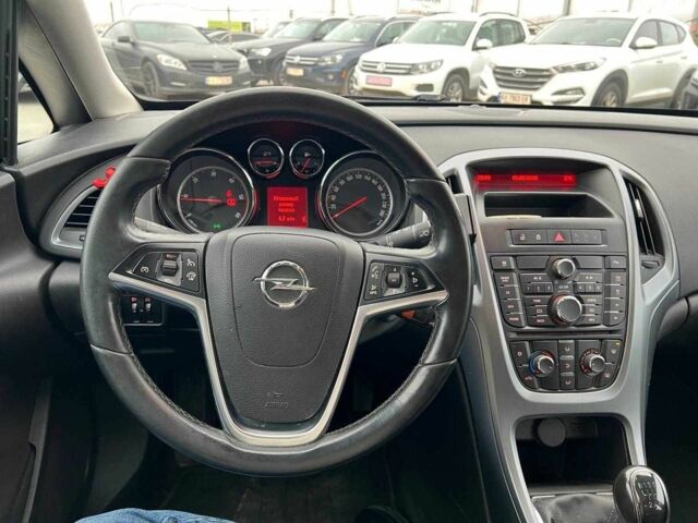 Серый Опель Астра, объемом двигателя 1.7 л и пробегом 330 тыс. км за 5990 $, фото 21 на Automoto.ua