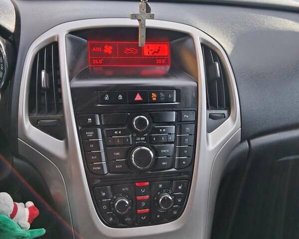 Опель Астра 2013 в Коломые на Automoto.ua Серый Опель Астра, объемом двигателя 1.4 л и пробегом 139 тыс. км за 6800 $, фото 4 на Automoto.ua